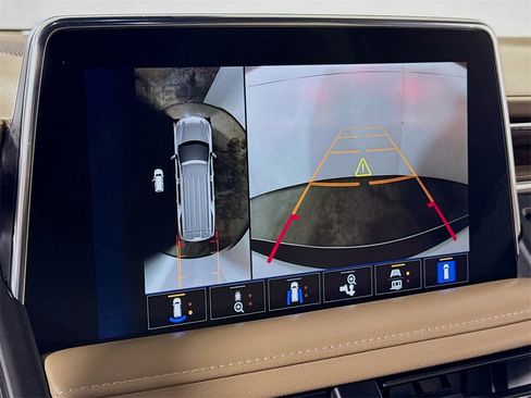 Used 2023 Chevrolet Tahoe Premier image 12