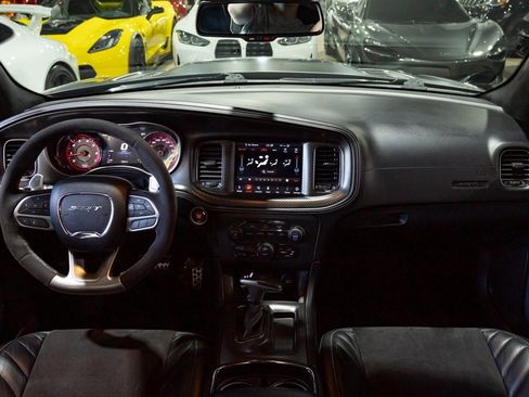 Used 2021 Dodge Charger SRT Hellcat image 39