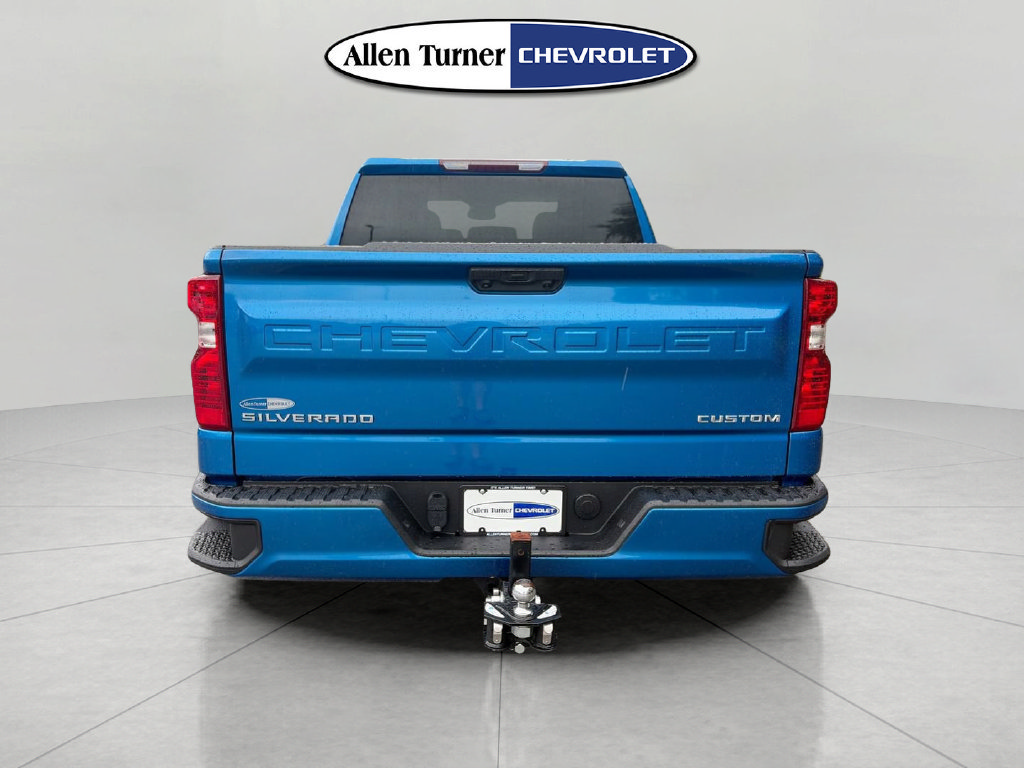 Used 2024 Chevrolet Silverado 1500 Custom RWD image 5