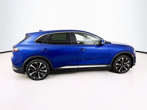 Used 2024 VinFast VF 8 Plus image 8