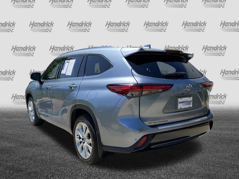 Used 2020 Toyota Highlander Limited AWD/4WD image 7