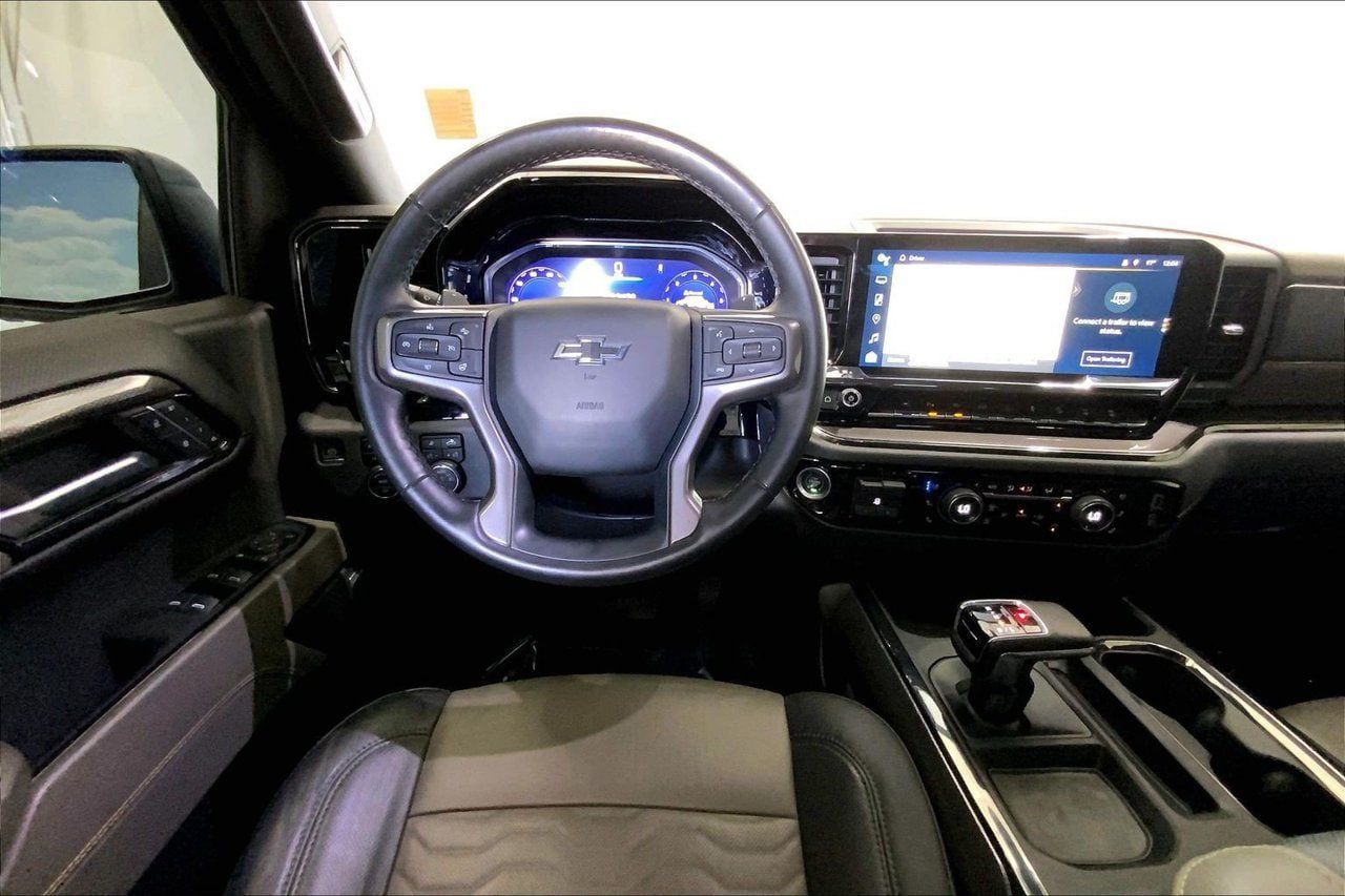 Used 2024 Chevrolet Silverado 1500 ZR2 w/ Technology Package AWD/4WD image 4