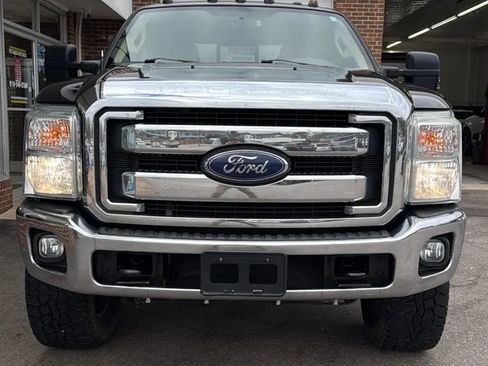 Used 2011 Ford F250 Lariat w/ Lariat Ultimate Pkg image 4