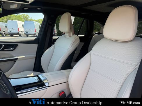Certified 2024 Mercedes-Benz GLC 300 4MATIC image 18