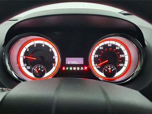 Used 2020 Dodge Grand Caravan SE FWD image 22