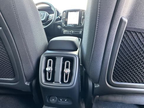 Certified 2025 Volvo EX40 Core AWD/4WD image 15