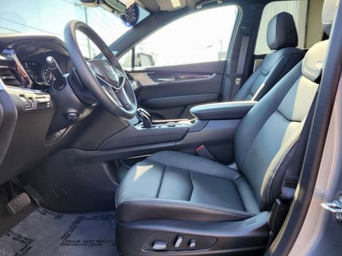 Used 2026 Cadillac XT5 Premium Luxury w/ Driver Assist Package AWD/4WD image 16
