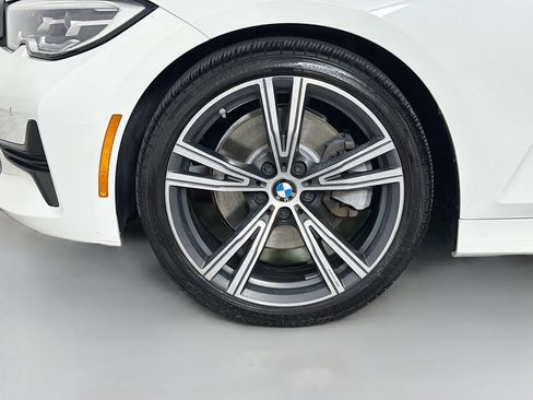 Used 2020 BMW 330i Sedan w/ Convenience Package RWD image 32