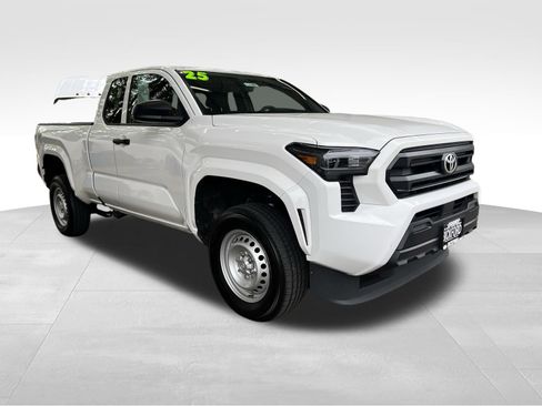 Used 2025 Toyota Tacoma SR RWD image 3