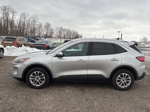 Used 2020 Ford Escape SE image 8