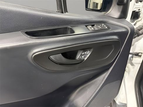 Used 2021 Mercedes-Benz Sprinter 2500 image 9