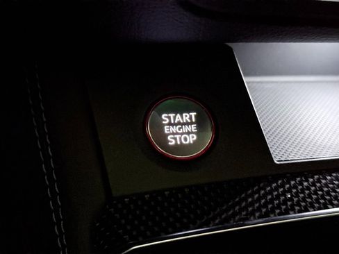 Used 2023 Audi SQ5 Prestige w/ Prestige Package image 37