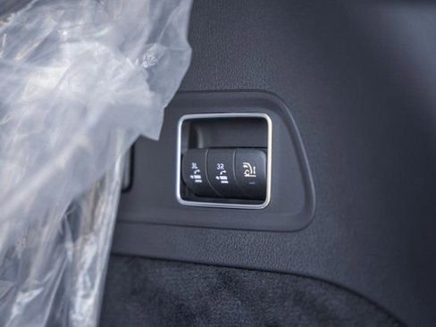 New 2026 Mercedes-Benz GLS 580 4MATIC image 12