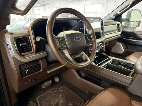 Used 2025 Ford F450 King Ranch w/ FX4 Off-Road Package image 8