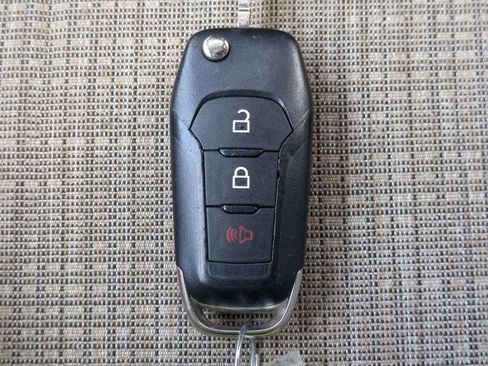 Used 2023 Ford F150 XLT image 26