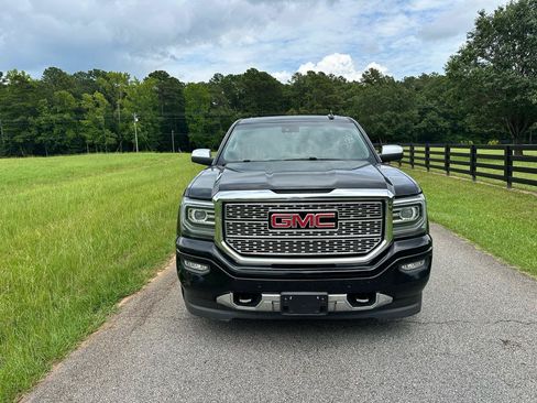Used 2018 GMC Sierra 1500 Denali w/ Denali Ultimate Package AWD/4WD image 2