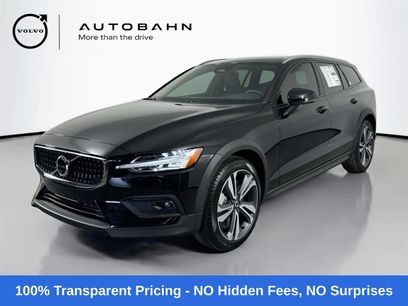 New 2026 Volvo V60 B5 Cross Country Plus w/ Protection Package Premier