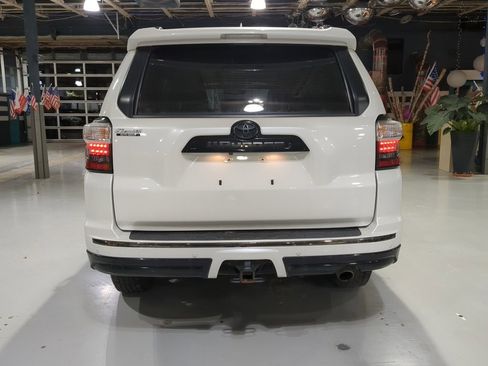 Used 2020 Toyota 4Runner Nightshade image 9
