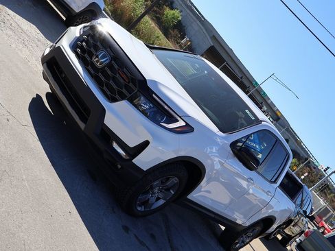 New 2025 Honda Ridgeline TrailSport image 3