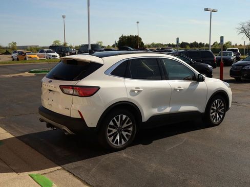 Used 2020 Ford Escape Titanium AWD/4WD image 5