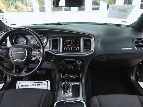 Used 2022 Dodge Charger SXT image 10