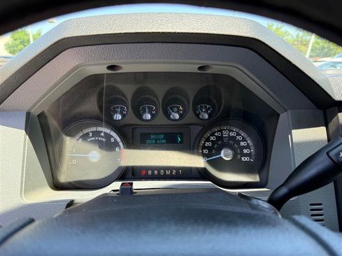 Used 2016 Ford F250 XL w/ XL Appearance Package AWD/4WD image 32