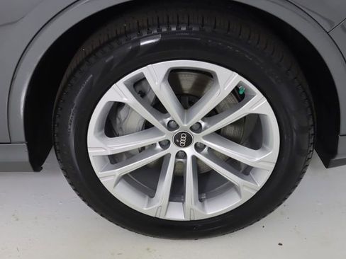 New 2026 Audi Q7 3.0T Prestige AWD/4WD image 9