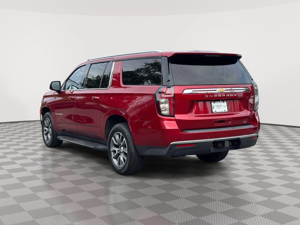 Used 2021 Chevrolet Suburban LT w/ LT Signature Package AWD/4WD image 5