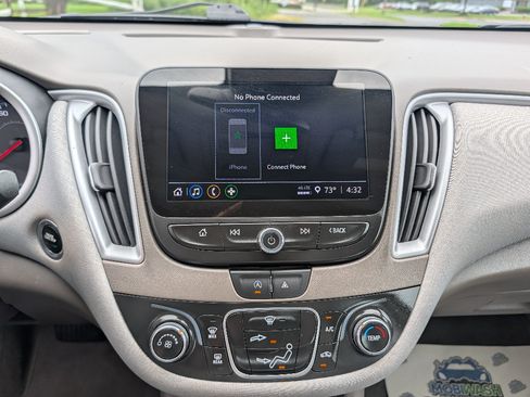 Used 2023 Chevrolet Malibu LS FWD image 24