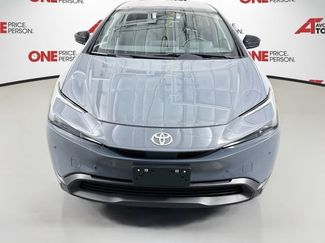 Certified 2025 Toyota Prius LE FWD video 3