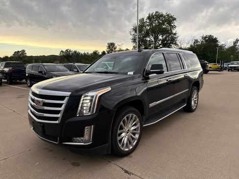 Used 2016 Cadillac Escalade ESV Premium AWD/4WD image 7
