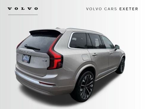 New 2026 Volvo XC90 B6 Plus w/ Protection Package image 4