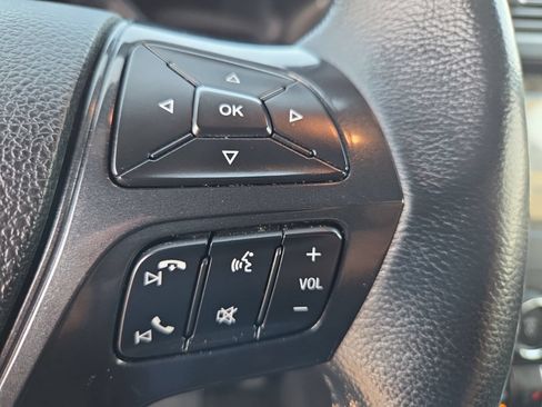 Used 2019 Ford Explorer XLT w/ Equipment Group 202A FWD image 25