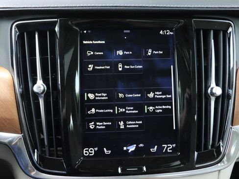 Used 2018 Volvo S90 T6 Inscription w/ Convenience Package AWD/4WD image 17