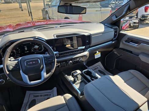 New 2026 GMC Sierra 1500 SLT w/ SLT Premium Package image 9