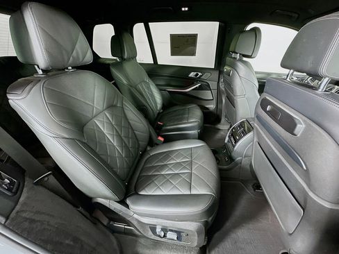 Used 2023 BMW X7 xDrive40i w/ Executive Package AWD/4WD image 37