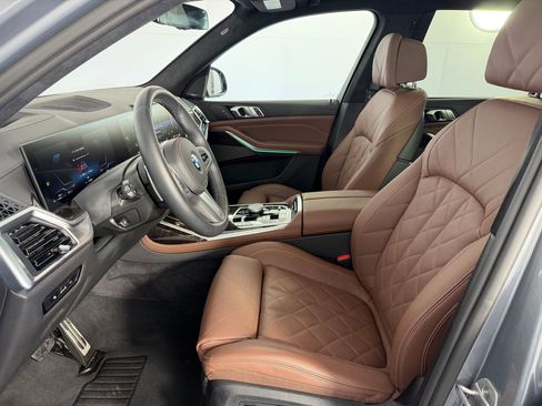 Used 2026 BMW X7 xDrive40i image 5