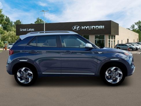 New 2026 Hyundai Venue SEL image 9