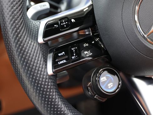 Used 2022 Mercedes-Benz SL 55 AMG 4MATIC image 23