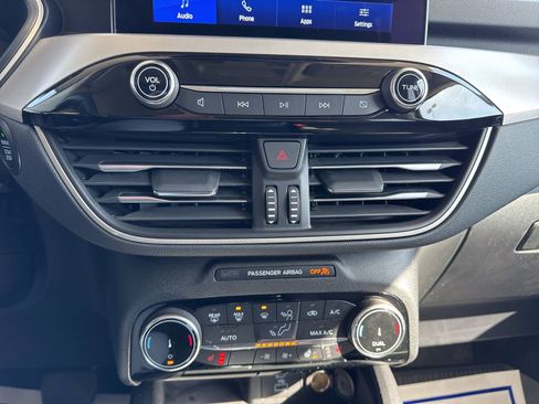 Certified 2022 Ford Escape SE w/ Convenience Package image 32