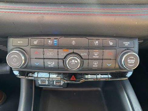 Used 2024 Dodge Durango GT AWD/4WD image 28