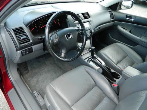 Used 2004 Honda Accord EX image 11