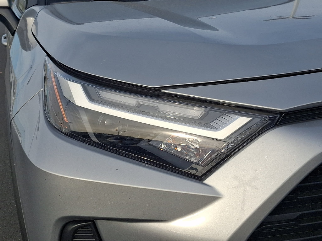 Certified 2025 Toyota RAV4 XLE AWD/4WD image 8