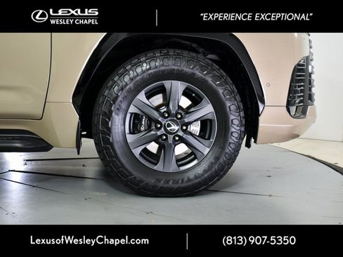 Used 2025 Lexus LX 700h Overtrail image 5