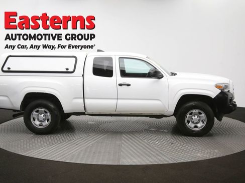 Used 2019 Toyota Tacoma SR image 43