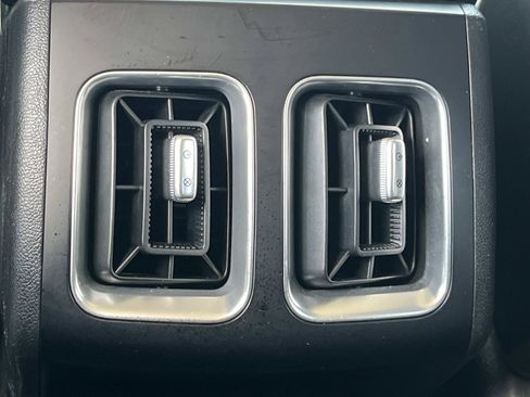 Used 2022 Kia Sorento S FWD image 16