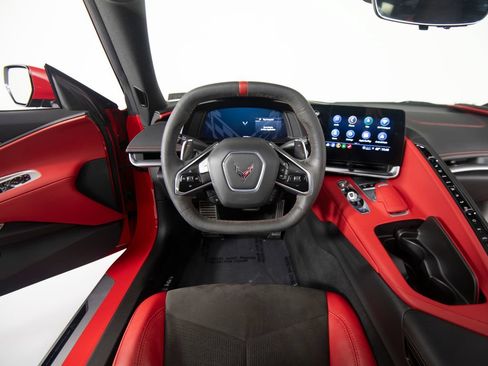 Used 2021 Chevrolet Corvette Stingray Preferred Cpe w/ Engine Appearance Package RWD image 29