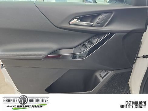 Used 2026 Chevrolet Equinox LT w/ Convenience Package II AWD/4WD image 11