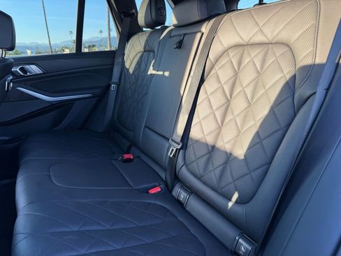 Used 2024 BMW X5 xDrive40i w/ Premium Package image 4