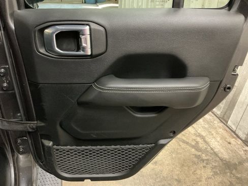 Used 2021 Jeep Wrangler Unlimited Sahara w/ Cold Weather Group image 26